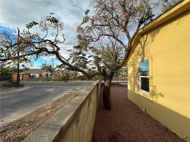 524 1st Avenue, Kingman, AZ 86401