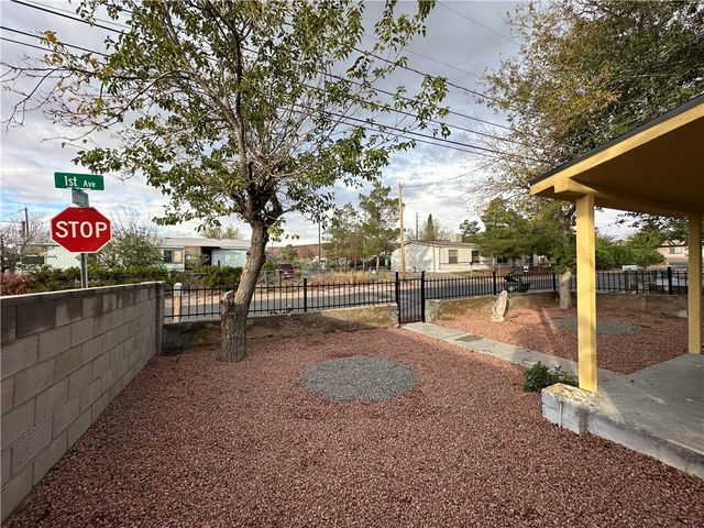 524 1st Avenue, Kingman, AZ 86401