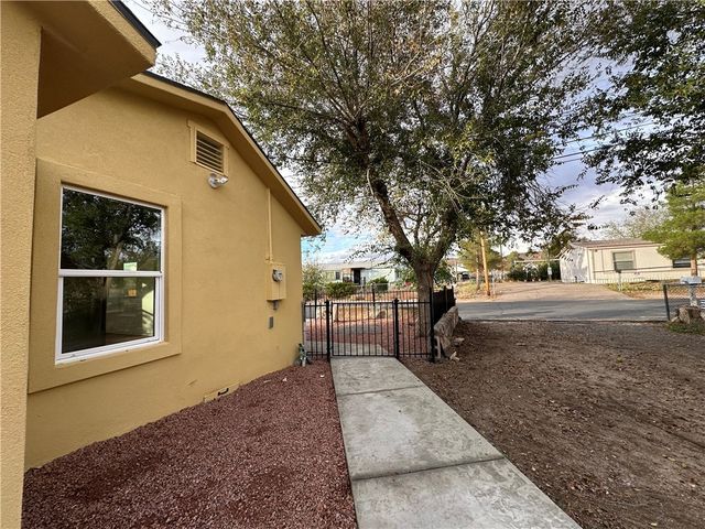 524 1st Avenue, Kingman, AZ 86401