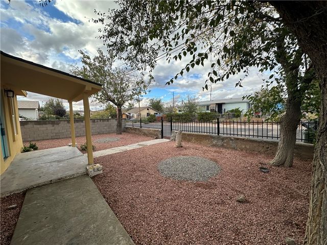 524 1st Avenue, Kingman, AZ 86401