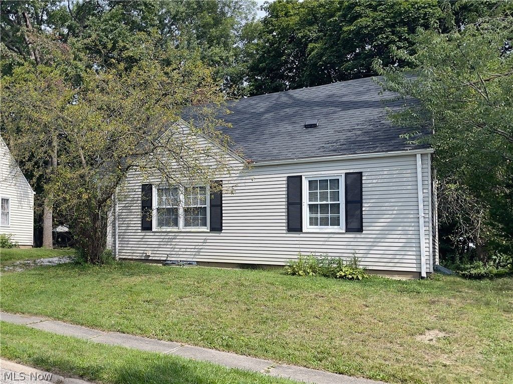 1731 Thornapple Avenue, Akron, OH 44301