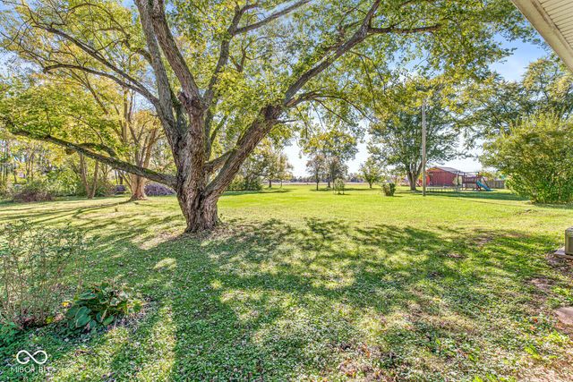 6201 W 800 N, Fountaintown, IN 46130