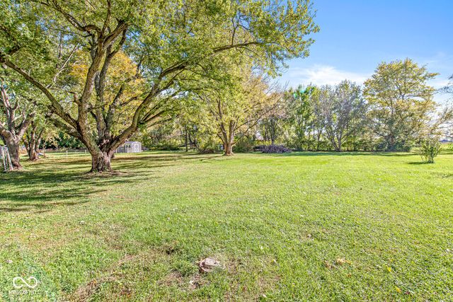 6201 W 800 N, Fountaintown, IN 46130