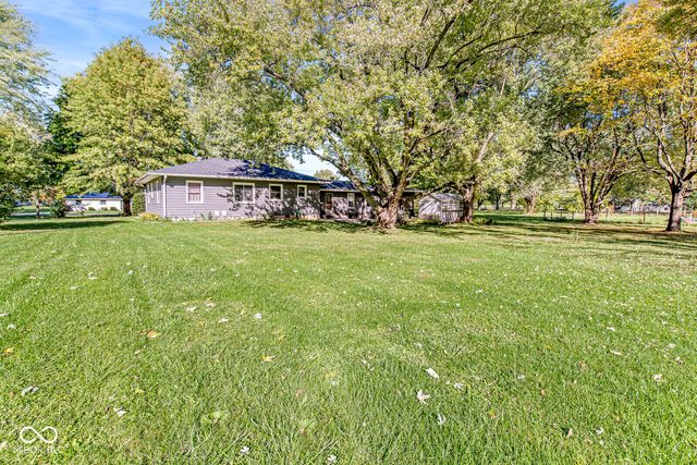 6201 W 800 N, Fountaintown, IN 46130