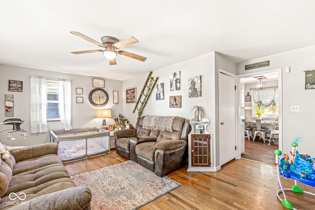 6201 W 800 N, Fountaintown, IN 46130