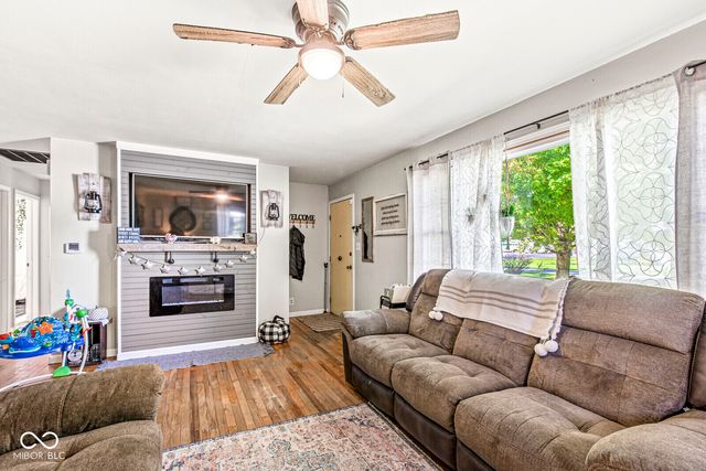 6201 W 800 N, Fountaintown, IN 46130