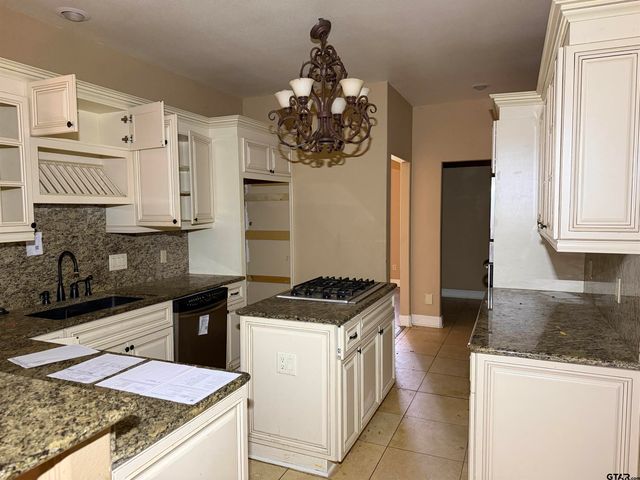 1528 W Hideaway Lane, Hideaway, TX 75771