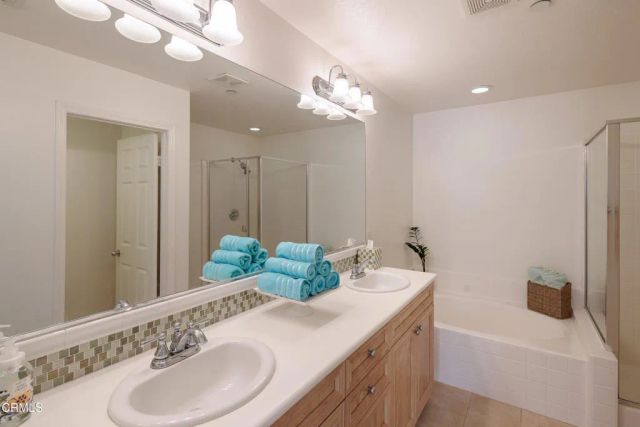 3604 Jolly Roger Way, Oxnard, CA 93035