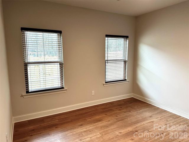 521 N Linwood Avenue, Charlotte, NC 28216