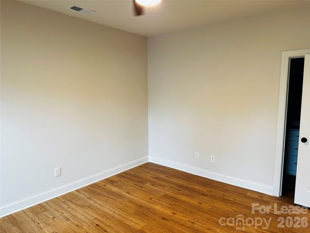 521 N Linwood Avenue, Charlotte, NC 28216