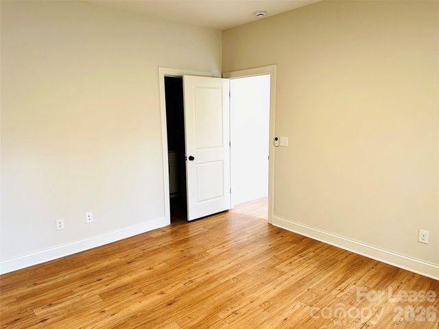 521 N Linwood Avenue, Charlotte, NC 28216