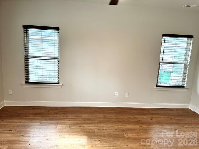 521 N Linwood Avenue, Charlotte, NC 28216