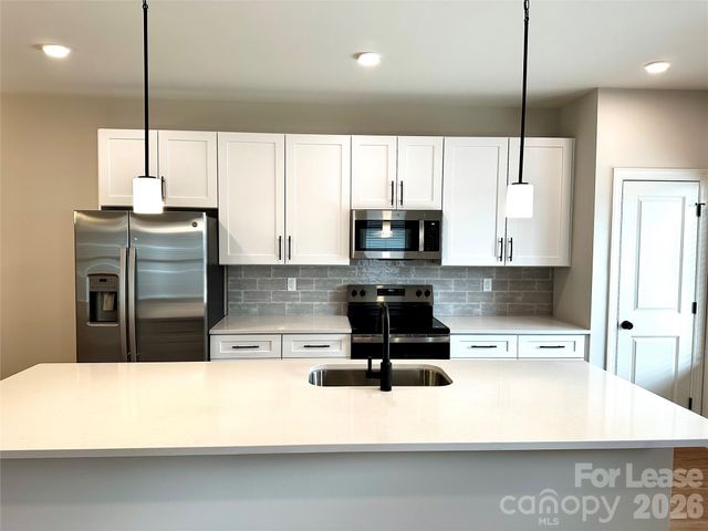 521 N Linwood Avenue, Charlotte, NC 28216