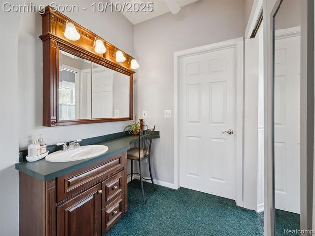 17275 Garvey Road, Chelsea, MI 48118