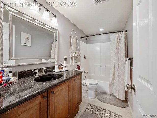 17275 Garvey Road, Chelsea, MI 48118