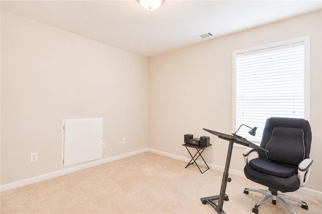 4442 Pond Edge Rd, Snellville, GA 30039