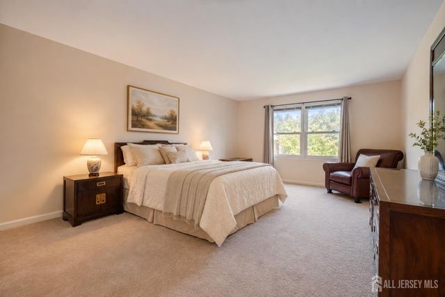 24 Van Hise Court, East Brunswick, NJ 08816