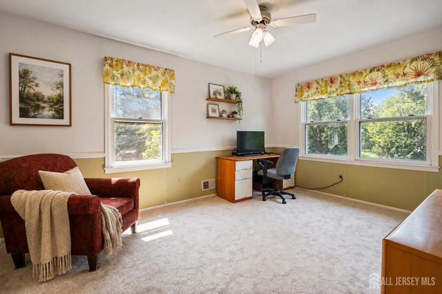 24 Van Hise Court, East Brunswick, NJ 08816