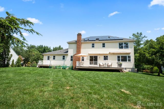 24 Van Hise Court, East Brunswick, NJ 08816