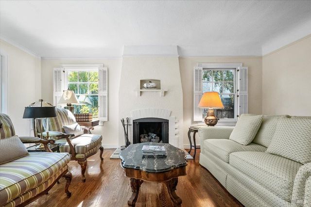 1805 Austin Way, Santa Rosa, CA 95404