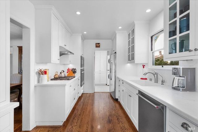 1805 Austin Way, Santa Rosa, CA 95404