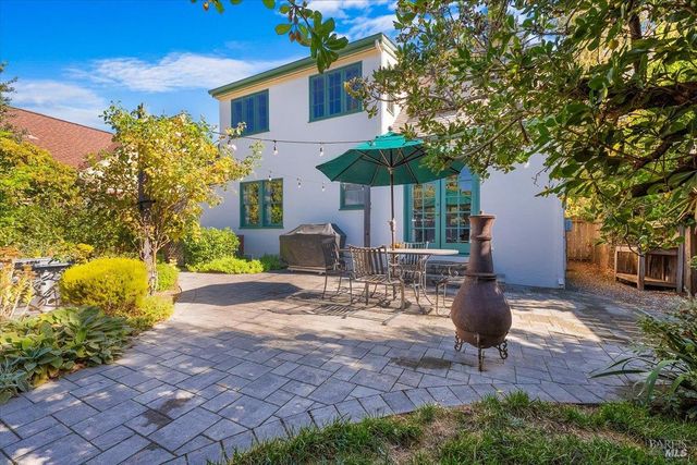 1805 Austin Way, Santa Rosa, CA 95404