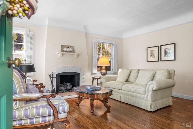 1805 Austin Way, Santa Rosa, CA 95404