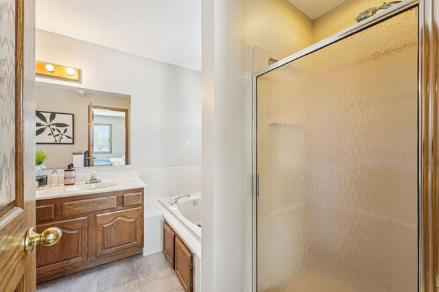 2545 Concord Way 115, Mendota Heights, MN 55120