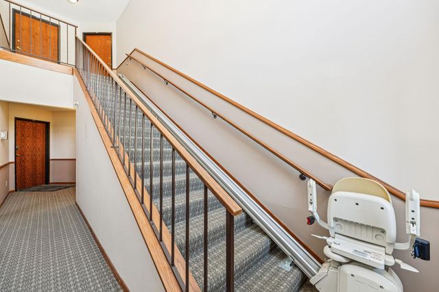 2545 Concord Way 115, Mendota Heights, MN 55120