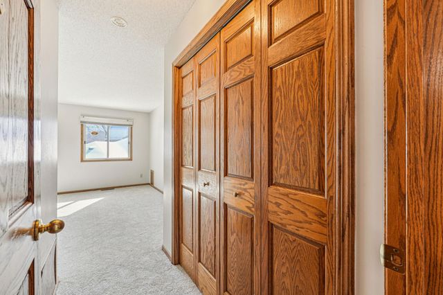 2545 Concord Way 115, Mendota Heights, MN 55120