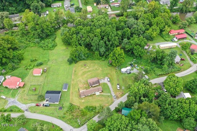 205 Jenkins Hollow Road, Elizabethton, TN 37643