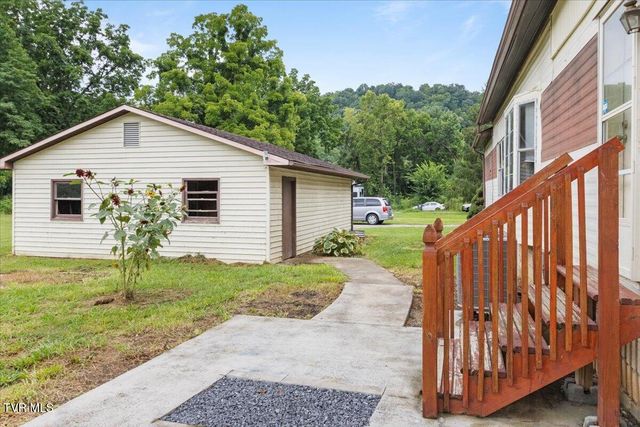 205 Jenkins Hollow Road, Elizabethton, TN 37643