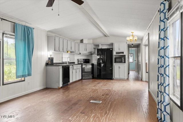 205 Jenkins Hollow Road, Elizabethton, TN 37643