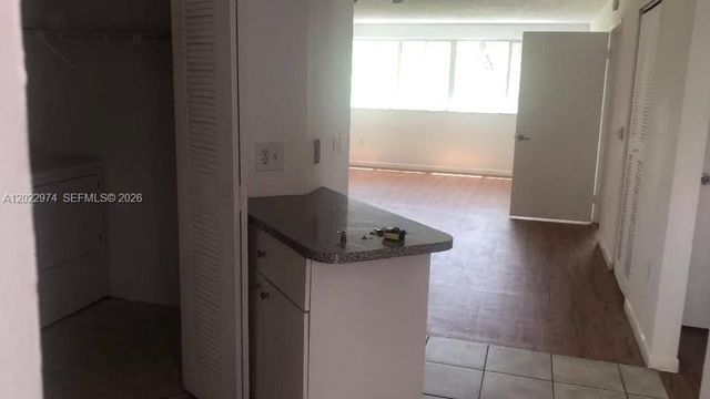6155 NW 186th St 209, Hialeah, FL 33015