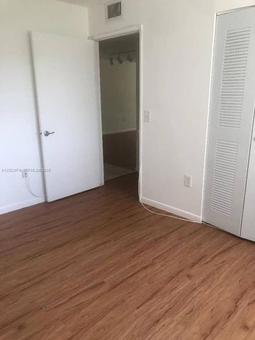 6155 NW 186th St 209, Hialeah, FL 33015