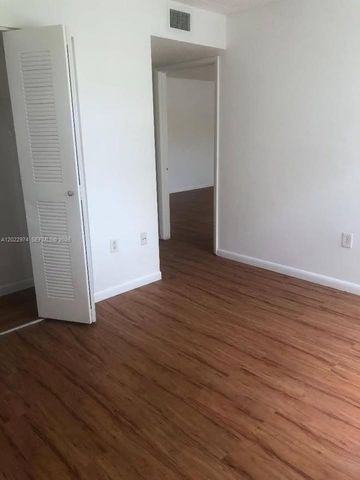 6155 NW 186th St 209, Hialeah, FL 33015