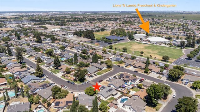 2014 Manchester Ln, Manteca, CA 95336