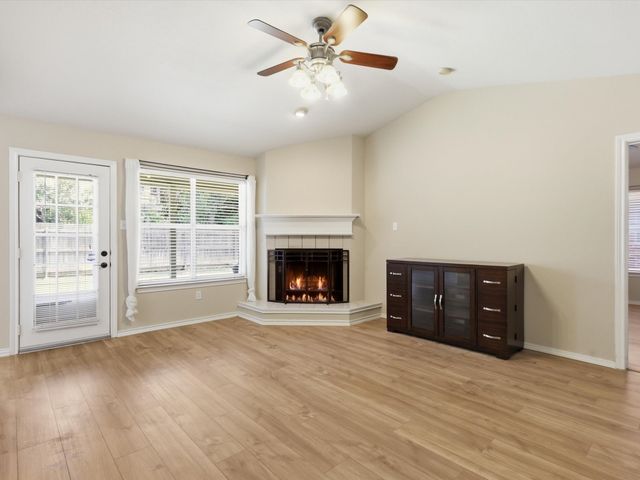 2312 Park Row, Mckinney, TX 75072