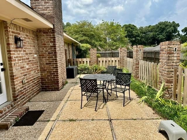 503 Highland Woods Drive W, Mobile, AL 36608