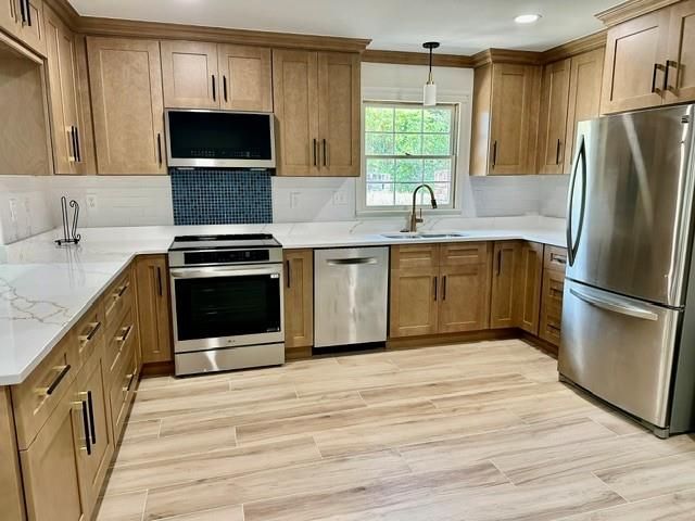 503 Highland Woods Drive W, Mobile, AL 36608