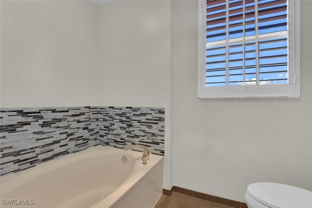 2000 Royal Marco WAY 2-607, Marco Island, FL 34145