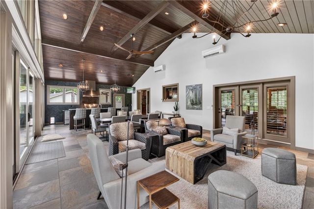 8608 Reinhardt Lane, Leawood, KS 66206