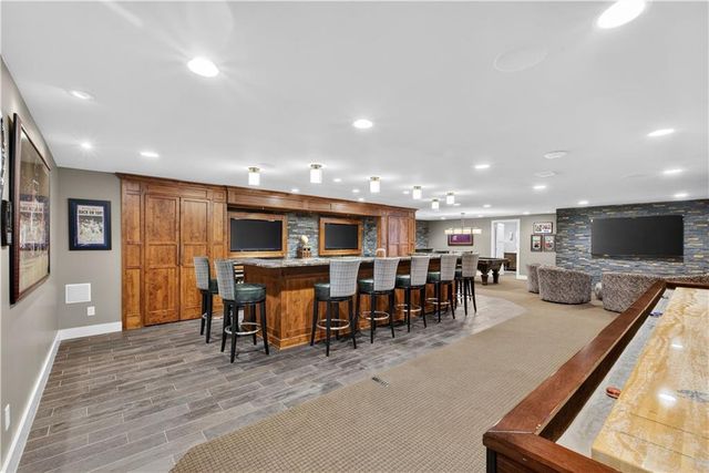 8608 Reinhardt Lane, Leawood, KS 66206
