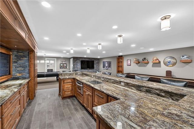 8608 Reinhardt Lane, Leawood, KS 66206