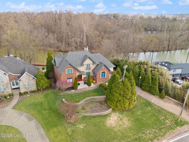 6205 River Rd, Prospect, KY 40059