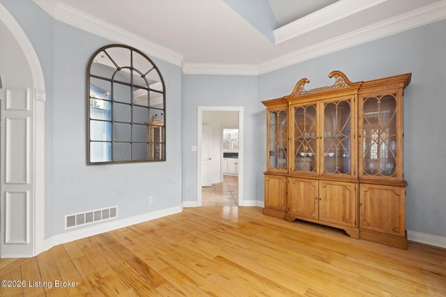 6205 River Rd, Prospect, KY 40059