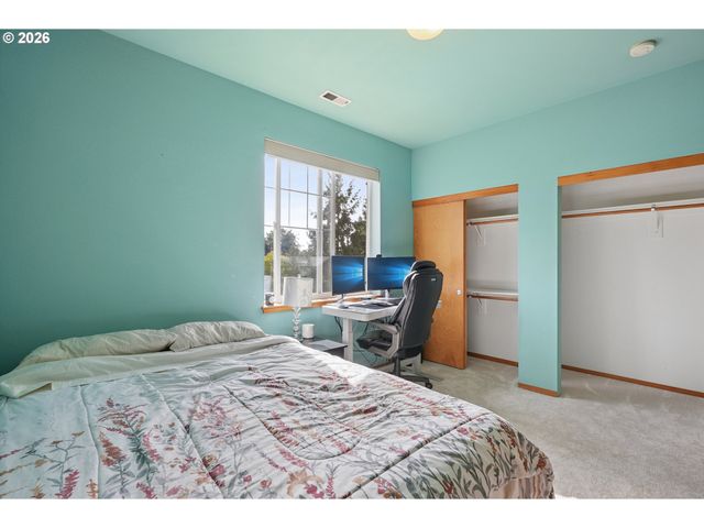 668 Sw DILLAN Dr, Beaverton, OR 97006