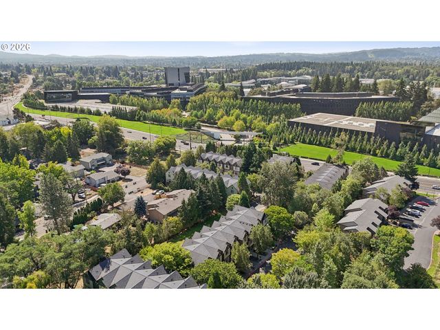 668 Sw DILLAN Dr, Beaverton, OR 97006