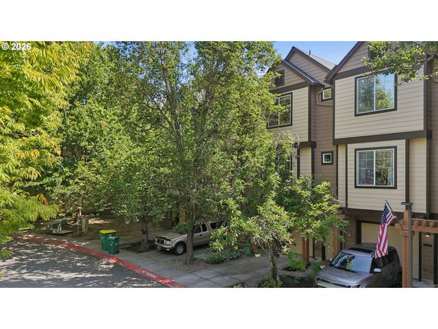 668 Sw DILLAN Dr, Beaverton, OR 97006