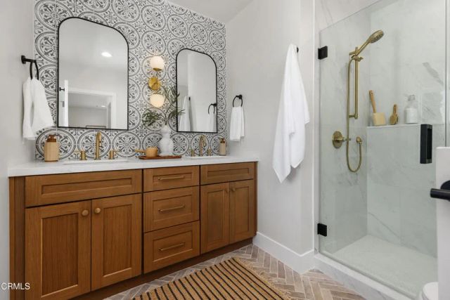 2101 Rome Drive, Los Angeles, CA 90065